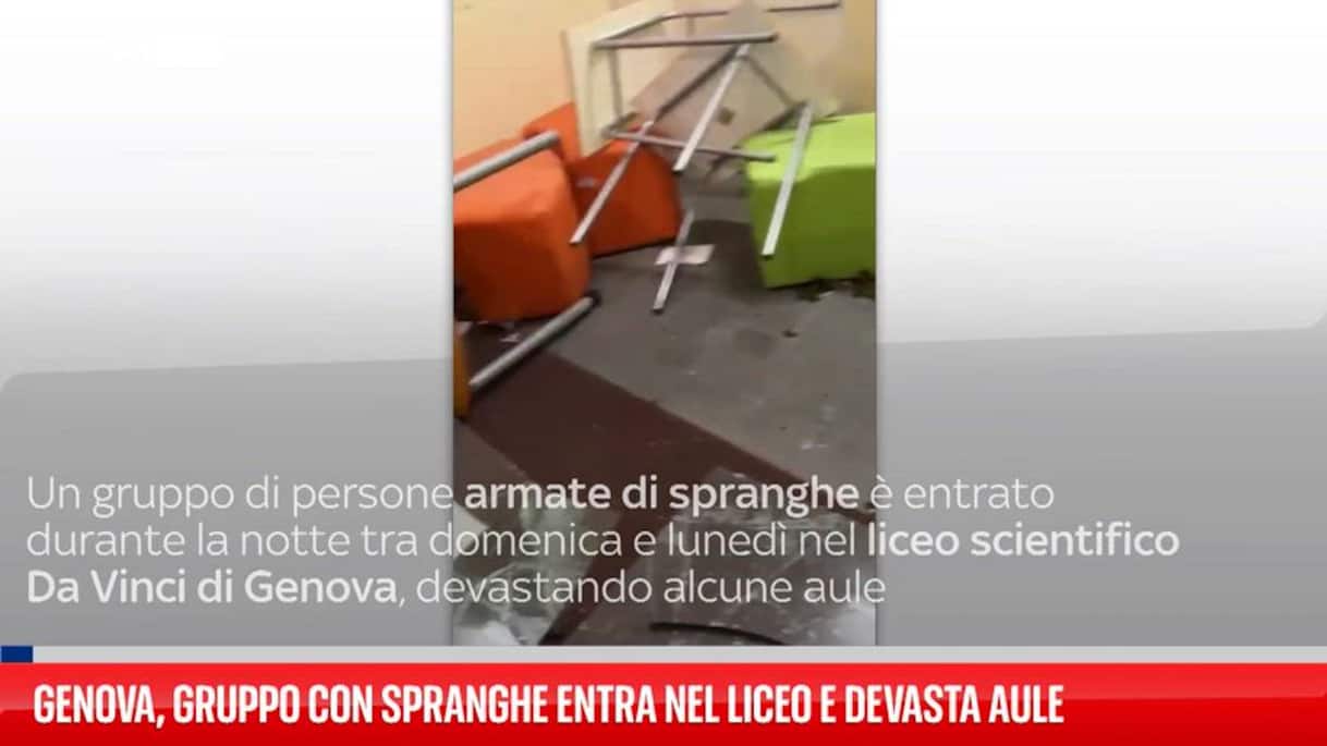 genova gruppo con spranghe entra nel liceo e devasta aule da Tg24.sky.it genova gruppo con spranghe entra nel liceo e devasta aule