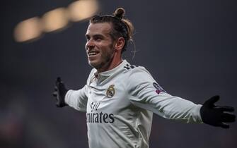 epa07149564 Real Madrid's Gareth Bale celebrates after scoring the 0-4 goal during the UEFA Champions League group G soccer match between Viktoria Plzen and Real Madrid in Plzen, Czech Republic, 07 November 2018.  EPA/MARTIN DIVISEK