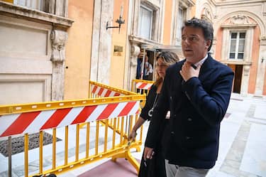 Il leader di Italia Viva, Matteo Renzi, di passaggio durante la registrazione per la nuova legislatura a Palazzo Madama, Roma, 12 ottobre 2022. ANSA/RICCARDO ANTIMIANI