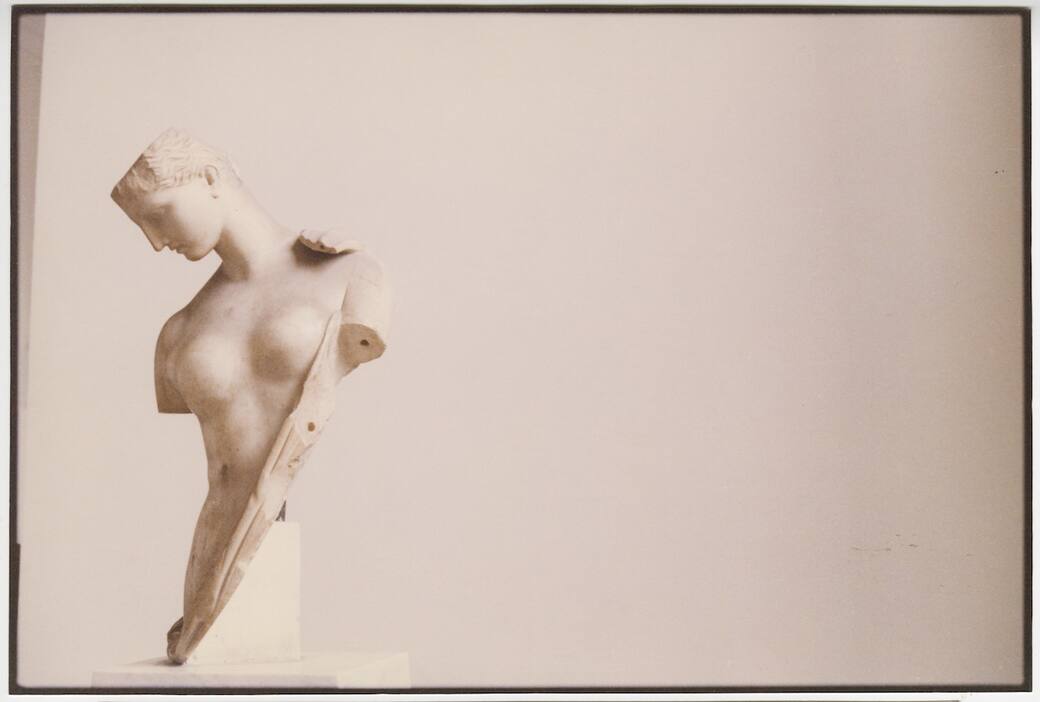 La_psiche_al_Museo_Archeologico_Napoli_1980_-_Foto_Luigi_Ghirri_Photo_courtesy@Eredi_Luigi_Ghirri_-_def.jpg
