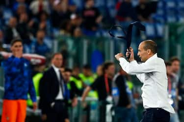 Juventus’ coach Massimiliano Allegri leaves the pitch after his red card during the Italian Cup (Coppa Italia) final soccer match between Atalanta BC and Juventus FC at the Olimpico stadium in Rome, Italy, 15 May 2024. ANSA/ANGELO CARCONI