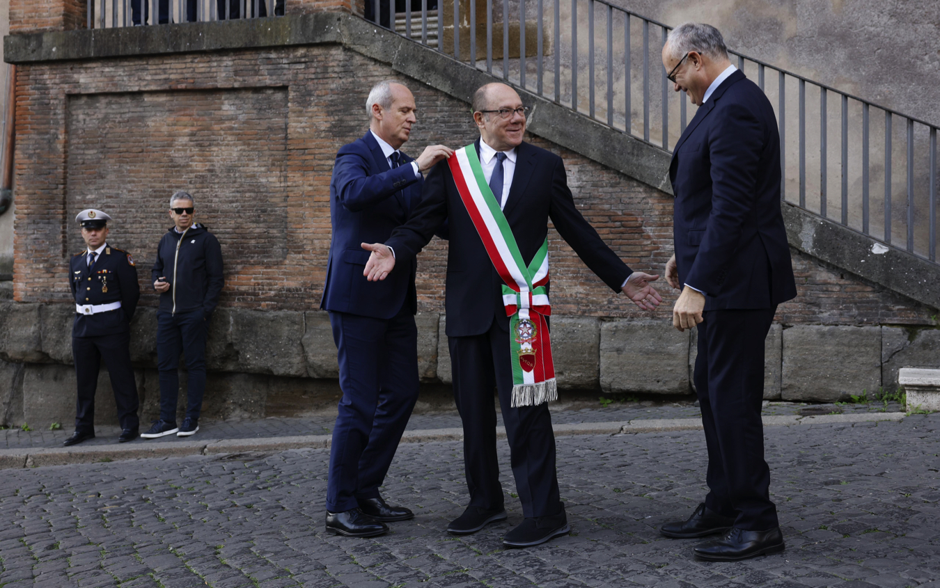 Sindaco Roma Carlo Verdone sindaco di Roma per un giorno. FOTO I Sky TG24