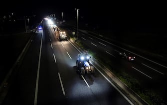 I trattori sul Raccordo anulare di Roma