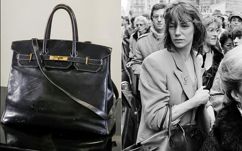 L'attrice Jane Birkin e il primo modello ispirato a lei della maison Hermes (COMBO) This combination of pictures created on July 09, 2025 shows
the "Birkin" bag by Hermes which belonged to British-French actress and singer Jane Birkin at the Sotheby's auction house in Paris on July 2, 2025 and which will be auctioned by Sotheby's as part of the Fashion Icons auction sale.
(R) British actress and singer Jane Birkin, among many celebrities, takes part to the silent protest against a terrorist attack on March 29, during the International Jewish film Festival, at the "Rivoli-Beaubourg" cinema, in Paris, on March 31, 1985.. Birkin prototype bag that was designed by French luxury brand Hermes for British actress Jane Birkin, is set to be sold at auction house Sotheby's in Paris, on July 10, 2025. "The Original Birkin holds the potential to redefine records", Morgane Halimi, Sotheby's global handbag and fashion head, said in a statement. (Photo by ALAIN JOCARD and JACQUES DEMARTHON / AFP) (Photo by ALAIN JOCARD,JACQUES DEMARTHON/AFP via Getty Images)