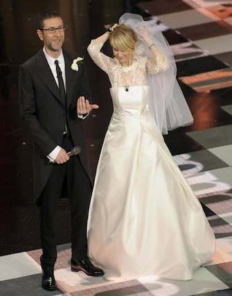 Fabio Fazio e Luciana Littizzetto durante la serata finale del Festival di Sanremo, 22 febbraio 2014.  ANSA/CLAUDIO ONORATI