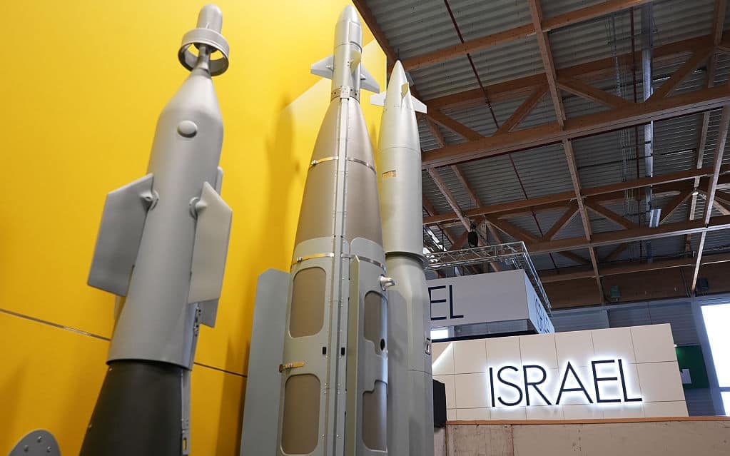 Uno degli stand di Israele al Salone di Le Bourget Uno degli stand di Israele al Salone di Le Bourget