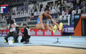 epa09053743 Larissa Iapichino of Italy competes in the women's Long Jump qualification at the 36th European Athletics Indoor Championships at the Arena Torun, in Torun, north-central Poland, 05 March 2021.  EPA/Leszek Szymanski POLAND OUT