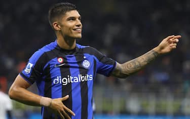 15) JOAQUIN CORREA