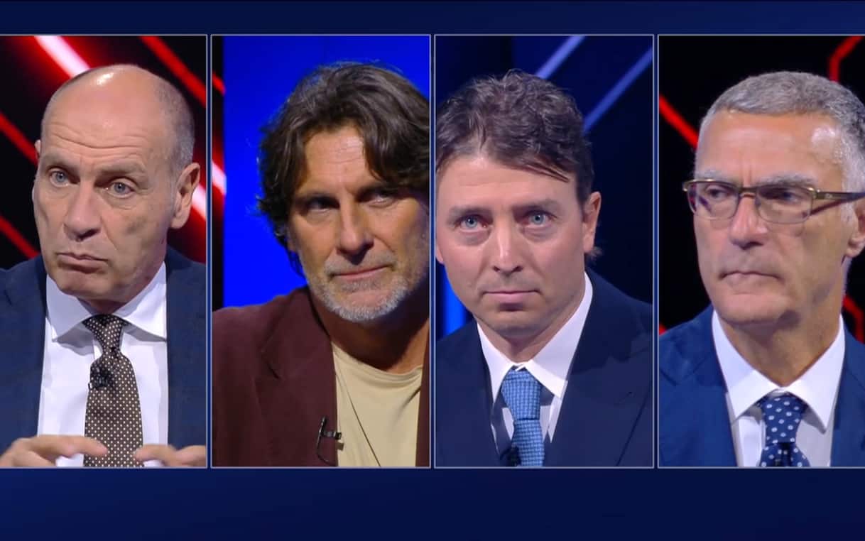https://static.sky.it/editorialimages/db1fc99d7db463c61055e7b5331e9238cd537674/skysport/it/calcio/serie-a/video/2025/10/20/serie-a-favorite-scudetto-classifica-1044693/lotta_scudetto_jpg.jpg?im=Resize,width=1218