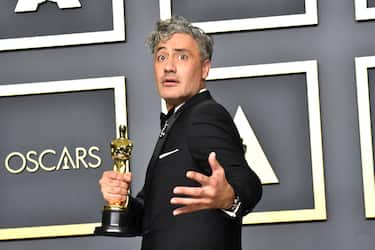 HOLLYWOOD, CALIFORNIA - FEBRUARY 09: Writer-director Taika Waititi, winner of the Adapted Screenplay award for "Jojo Rabbit," poses in the press room during the 92nd Annual Academy Awards at Hollywood and Highland on February 09, 2020 in Hollywood, California.