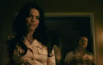 Griselda. Vanessa Ferlito as Carmen in episode 103 of Griselda. Cr. Courtesy of Netflix © 2023