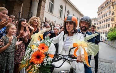 Per tutta la vita, il cast del film con Ambra Angiolini