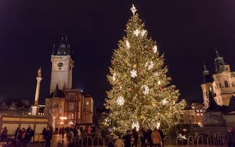L'albero di Natale in Piazza della Città Vecchia a Praga