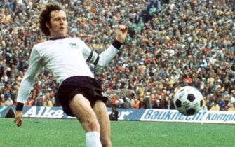 FILE GERMANY SOCCER CRUYFF OBIT