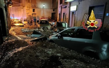 Maltempo, frane nel Casertano: dispersi a San Felice a Cancello. FOTO