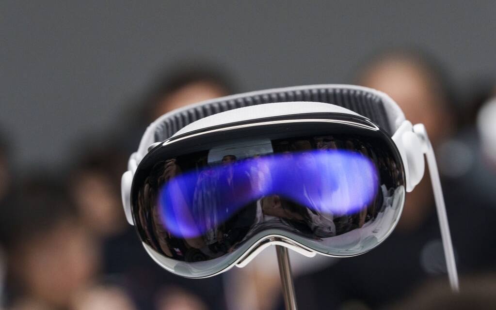 Apple Vision Pro come funziona e quanto costa il nuovo visore VR