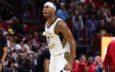MIAMI, FLORIDA - NOVEMBER 30: Buddy Hield #7 of the Indiana Pacers reacts during the fourth quarter of the game against the Miami Heat at Kaseya Center on November 30, 2023 in Miami, Florida. NOTE TO USER: User expressly acknowledges and agrees that, by downloading and or using this photograph, User is consenting to the terms and conditions of the Getty Images License Agreement. (Photo by Megan Briggs/Getty Images)