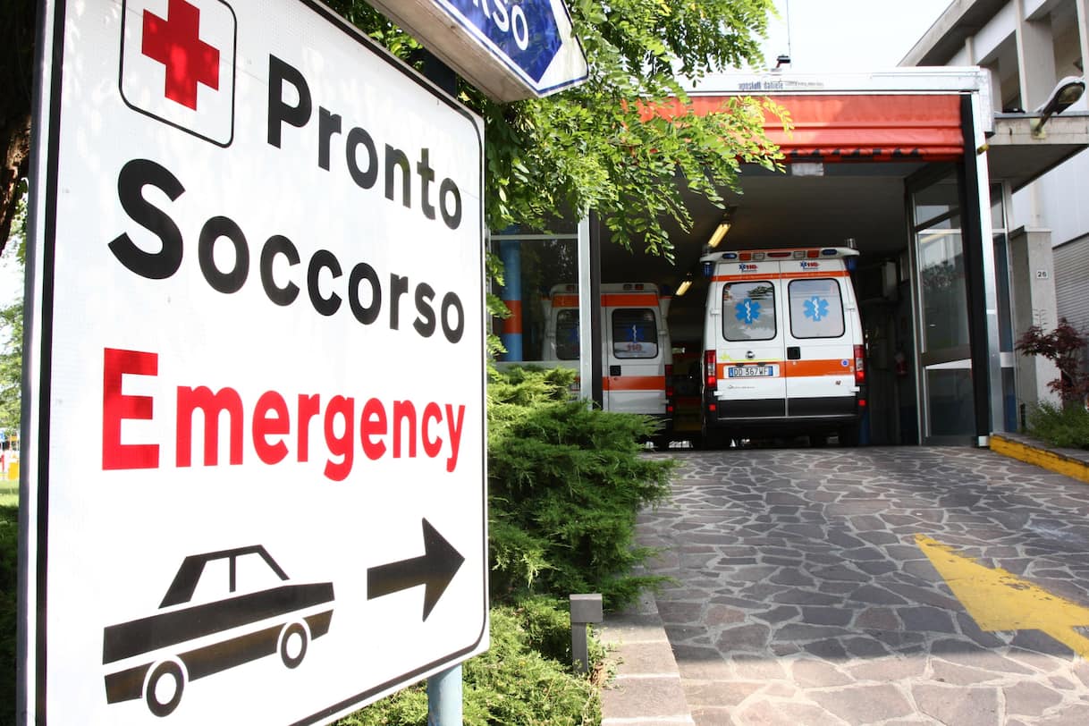 Brescia, morta in ospedale 44enne scaricata da un'auto a Desenzano del ...
