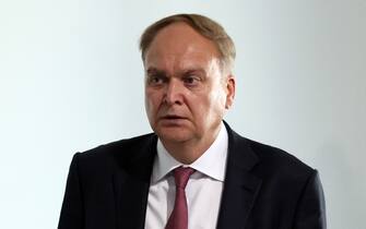 l'ambasciatore russo negli Stati Uniti, Anatoly Antonov