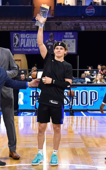 L’AVVENTURA AI MAGIC CON IL PREMIO DI MVP