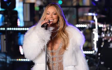 Singer Mariah Carey performs on stage during New Year's Eve 2018  celebrations in Times Square, New York, NY, on December 2017.  Mariah Carey's previous year's performance was interrupted by technical difficulties. (Photo by Anthony Behar/Sipa USA)