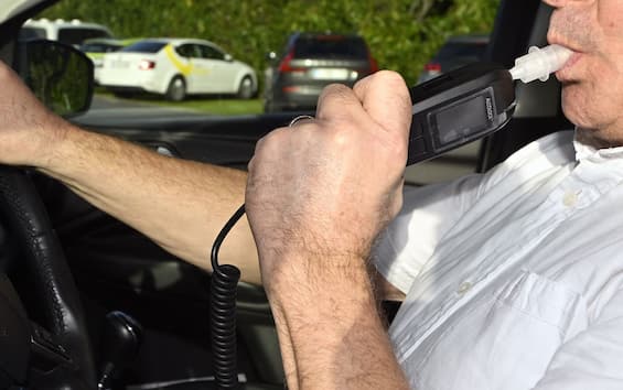 Alcolock, ufficialmente in vigore obbligo per condannati per ubriachezza. Cosa sapere