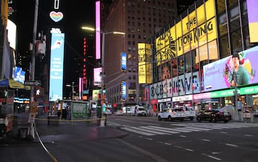 May 8, 2020, New York, USA: A Police manhunt after he shot two women and a toddler in Times Square. The two women, 23 and 43 years older and a 4 years old toddler shot in the leg, were taken to a nearby hospital and will survive the injures. The suspect fled the scene and Times Square is now under complete lockdown. PUBLICATIONxNOTxINxUSA Copyright: xNiyixFotex