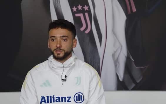 https://static.sky.it/editorialimages/df7a5c8851641840f952b4558eb2db28a10fde59/skysport/it/calcio/serie-a/video/2025/08/05/juventus-joao-mario-intervista/screen_sky_joao_mario.jpg?im=Resize,width=565