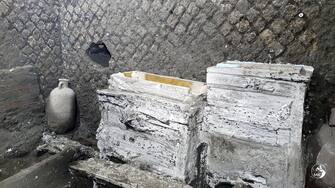 A HO picture provided by Culture Ministry shows cots with poor mattresses, some sideboards that kept some work tools, some amphorae, baskets and vases kept in a sort of storage shelf and visited by the inevitable rodents, also surprised by the eruption. Pompeii is not only the mirror of the magnificence with which the rich traders who lived there surrounded themselves, the excavations and the new casts made on the remains found also shed light on the situation of precariousness and subordination experienced by those who made possible the life full of comforts of the rich landowners .
ANSA/Ministero della Cultura +++ ANSA PROVIDES ACCESS TO THIS HANDOUT PHOTO TO BE USED SOLELY TO ILLUSTRATE NEWS REPORTING OR COMMENTARY ON THE FACTS OR EVENTS DEPICTED IN THIS IMAGE; NO ARCHIVING; NO LICENSING +++ NPK