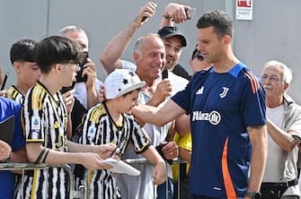 New Juventus head coach Thiago Motta  arrives at the J Medical to undergo Juventus' medical examinations in Turin, Italy, 08 July 2024.ANSA/ ALESSANDRO DI MARCO