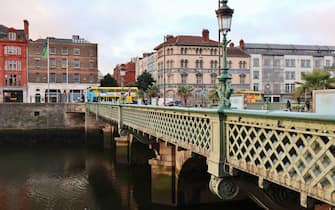 Dublino - Particolare dell'ottocentesco Grattan Bridge