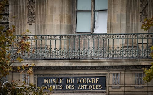 PARIS, FRANCE - OCTOBER 19: A smashed window of a gallery at the Louvre Museum after a robbery on the world famous museum on October 19, 2025 in Paris, France. France's Culture Minister, Rachida Dati, announced the closure of the world-famous art museum on X due to the robbery taking place just after the Louvre opened to the public. It is being reported that millions of pound with of historic jewellery belonging to Napoleon and Empress Josephine has been stolen. (Photo by Kiran Ridley/Getty Images)