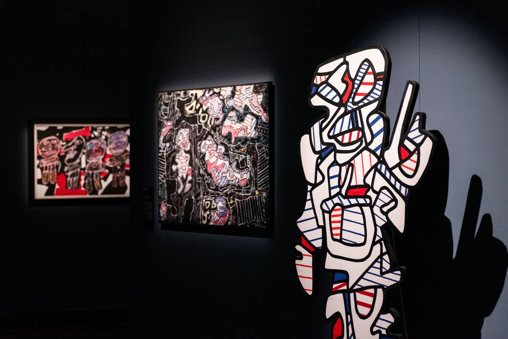 Vista_dell’allestimento_della_mostra_Dubuffet_e_l’Art_Brut._L’arte_degli_outsider._Photo_Carlotta_Coppo.jpg