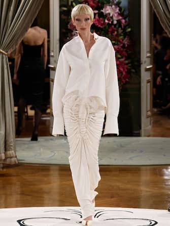 02_schiaparelli_paris_fashion_week_2023_getty - 1