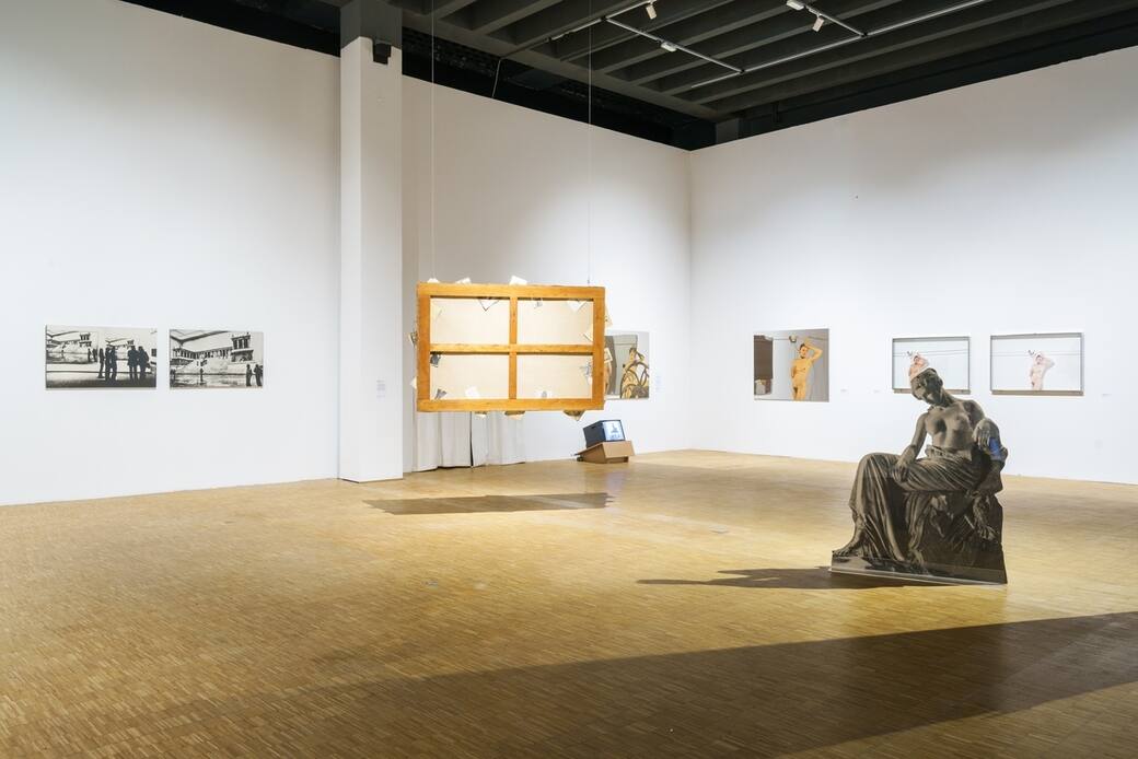 R_eversing_the_Eye._Fotografia_film_e_video_negli_anni_dell_arte_povera_Triennale_Milano_2023._Photo_Piercarlo_Quecchia_DSL_Studio.jpg