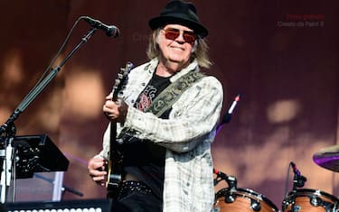 00-neil-young-getty