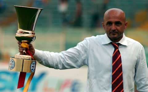 �Roberto Settonce - Lapresse 27-05-2007 Roma Sport Calcio
Roma Messina Campionato Serie A Tim 2006/2007
Nella foto: Luciano Spalletti posa con la coppa italia
@Roberto Settonce - Lapresse 27-05-2007 Roma Sport Italian soccer 
Roma Messina Campioanto Serie A Tim 2006/2007
In the photo: Luciano Spalletti and Italy cup