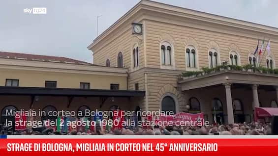 Strage di Bologna, migliaia in corteo nel 45° anniversario Strage di Bologna, migliaia in corteo nel 45° anniversario