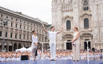 roberto bolle ondance milano duomo ballo in bianco