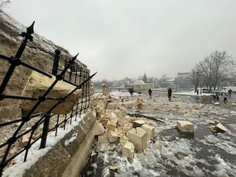 GAZIANTEP, TURKIYE - FEBRUARY 06: A view of damaged historical Gaziantep Castle after a 7.4 magnitude earthquake hit southern provinces of Turkiye, in Gaziantep, Turkiye on February 6, 2023. The 7.4 magnitude earthquake jolted Turkiye's southern province of Kahramanmaras early Monday, according to Turkiye's Disaster and Emergency Management Authority (AFAD). It was followed by a magnitude 6.4 quake that struck southeastern Gaziantep province. A third earthquake with a 6.5 magnitude also hit Gaziantep. Earthquakes had affected several provinces including, Osmaniye, Malatya, AdÃ Â±yaman, Adana, DiyarbakÃ Â±r, Kilis and Sanliurfa. (Photo by Mehmet Akif Parlak/Anadolu Agency via Getty Images)