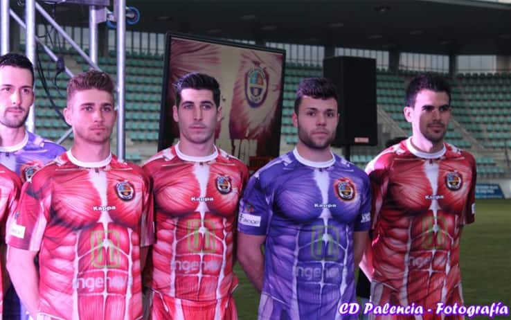Maglie piu strane nella storia del calcio Bedale in stile salsiccia pure e piselli Sky Sport