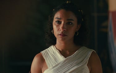 Queen Cleopatra. Cr. Netflix © 2023