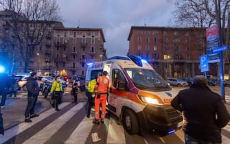 I soccorsi dopo gli accoltellamenti a Milano