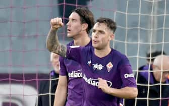 Fiorentina's Pol Lirola(R)  jubilates after scoring the 2-1 goal during the Italy Cup round of 16 match between ACF Fiorentina and Atalanta BC at the Artemio Franchi stadium in Florence, Italy, 15 January 2020
ANSA/CLAUDIO GIOVANNINI