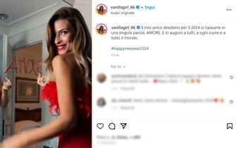 Auguri di buon anno 2024 di Cristina Chiabotto