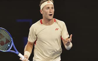 epa11825652 Casper Ruud of Norway reacts during the Men's round 2 match against Jakub Mensik of Czech Republic at the Australian Open tennis tournament in Melbourne, Australia, 15 January 2025.  EPA/ROLEX DELA PENA