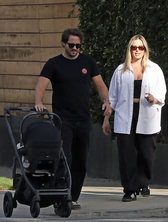 01-margot-robbie-figlio-tom-ackerley-ipa - 1