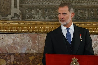 epa10950762 Spain's King Felipe VI delivers a speech before a lunch held at the Royal Palace after the ceremony in which Princess Leonor swore allegiance to the Spanish Constitution at the Spanish Lower House, in Madrid, Spain, 31 October 2023. Princess Leonor swore an oath of loyalty to the Spanish Constitution on her 18th birthday. Upon reaching the age of majority and taking the oath before Parliament, the Princess could exercise the royal function automatically and immediately if her father were to be disqualified under any circumstance.  EPA/AITOR MARTIN / POOL