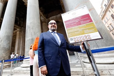 Italian Culture Minister Gennaro Sangiuliano during his visit at the Pantheon where from today tourists will pay the entrance fee for visiting, Rome, Italy July 03, 2023.ANSA/FABIO FRUSTACI.