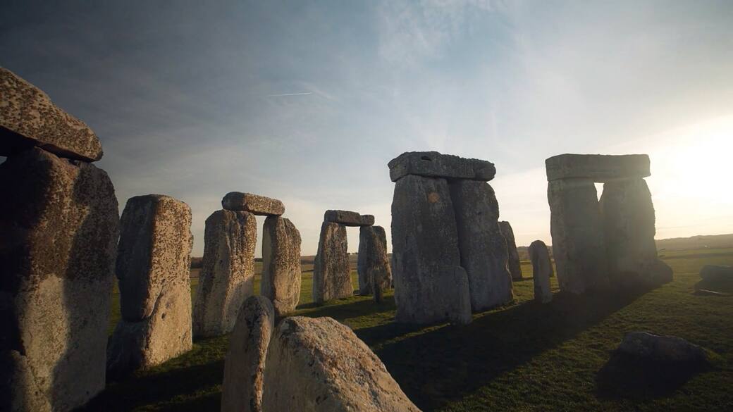 Stonehenge_le_origini_svelate._Foto_concessa_dalla_casa_di_produzione_del_film.jpg